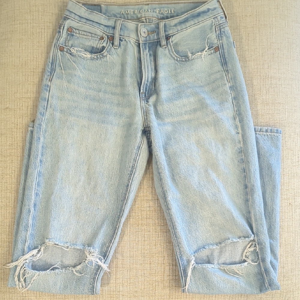 Women's American Eagle Distressed 90s Straight Jeans